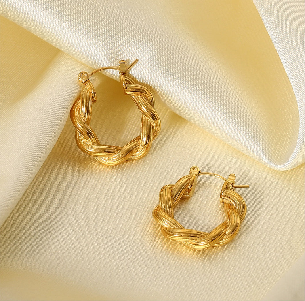 Gold Twist Earring